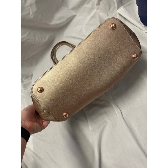 Michael Kors Metallic Gold Leather Jet Set Pocket Tote Bag GS - Picture 6 of 9